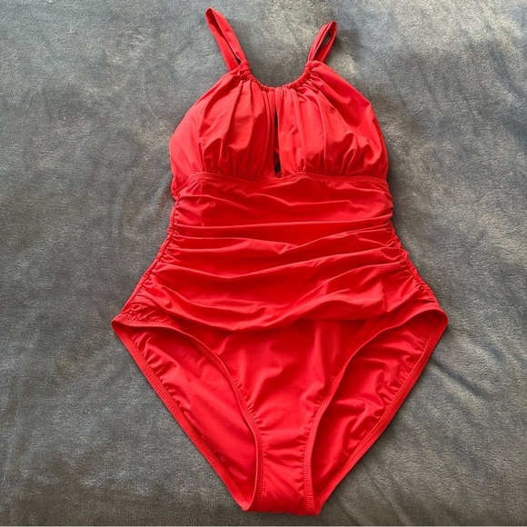 NWT La Blanca Island Goddess High Neck Keyhole One Piece Guava Size 16 - Picture 3 of 16